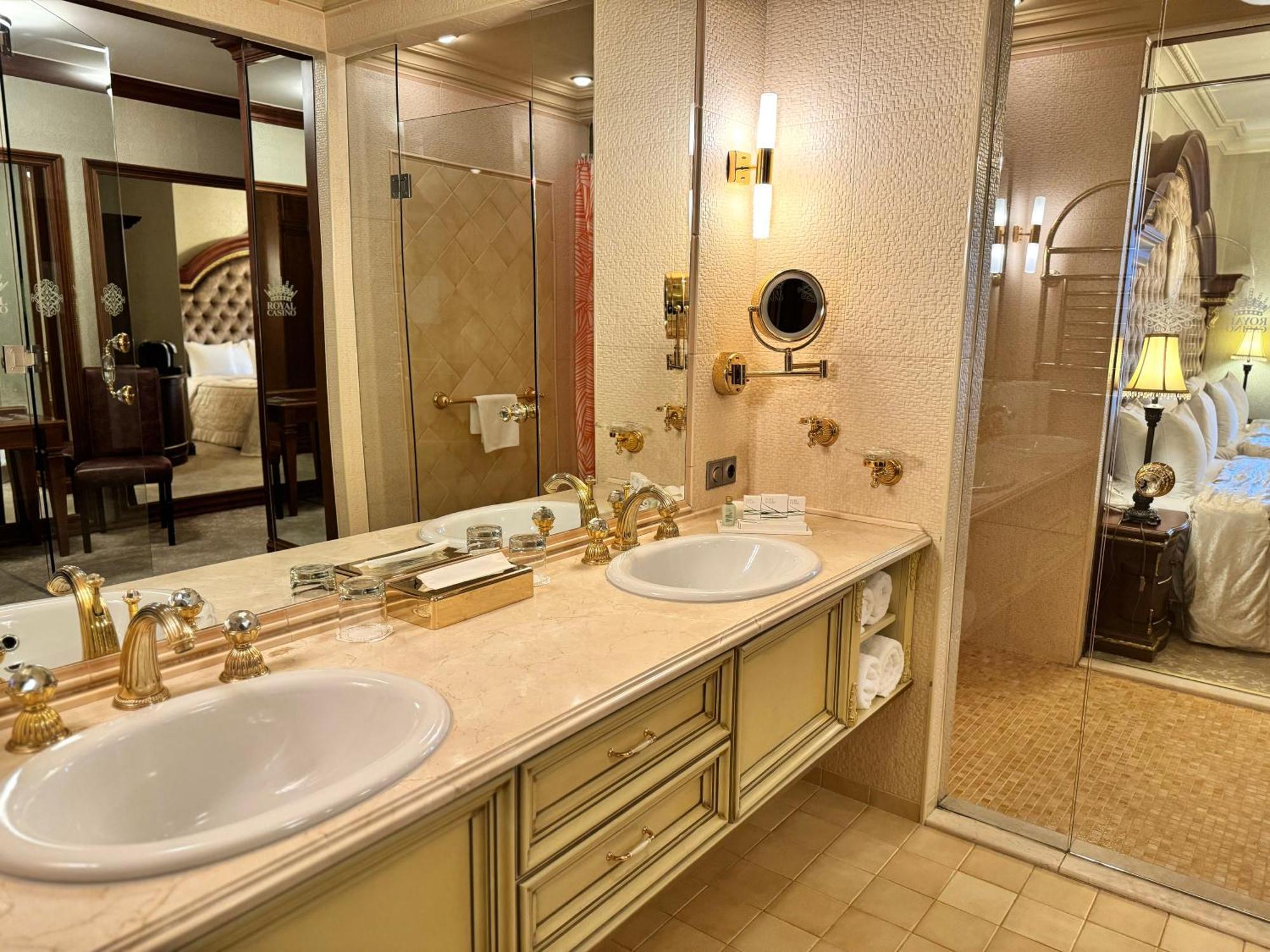 Royal Casino SPA&Hotel Resort Riga Habitación foto
